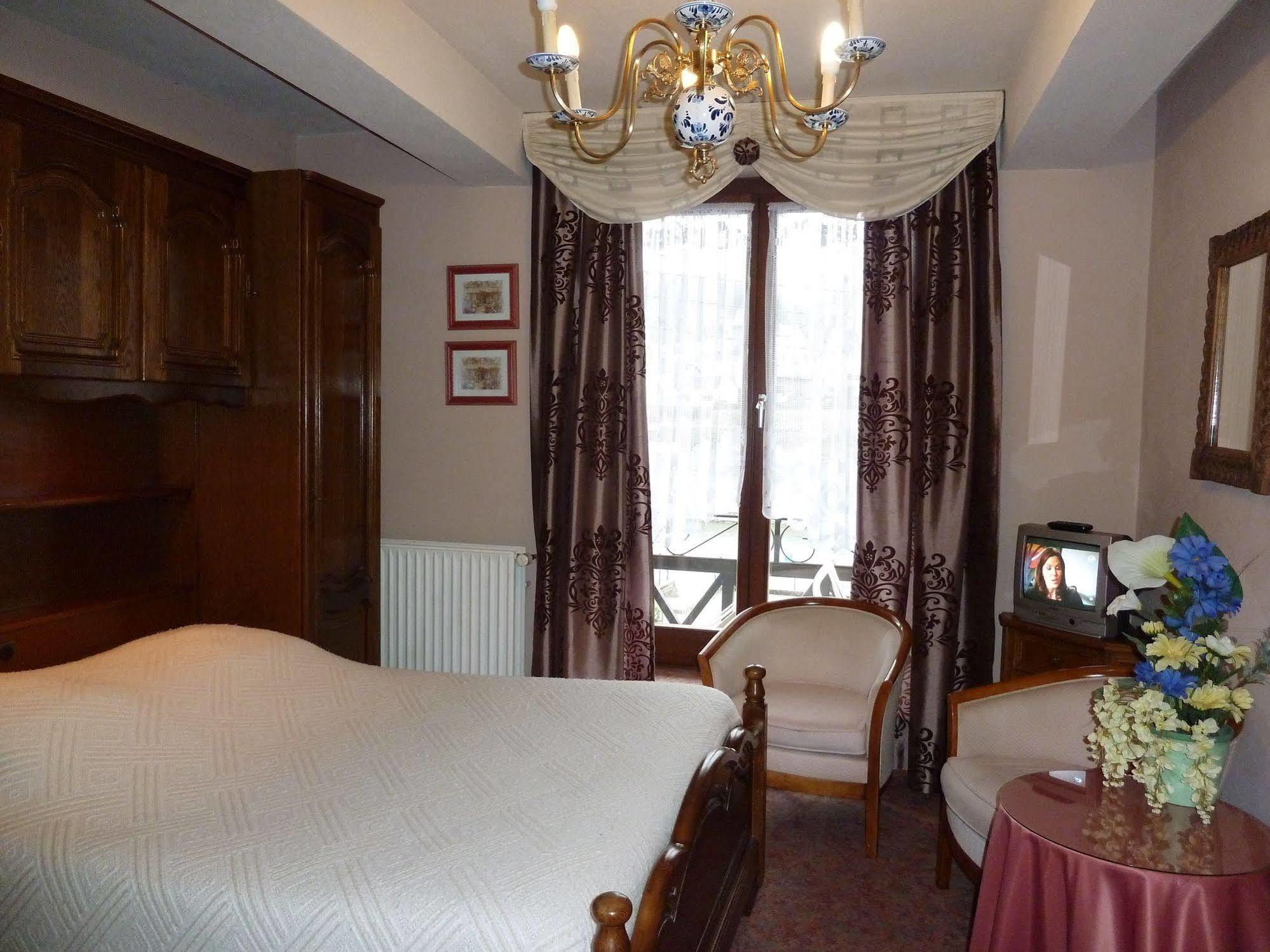 Auberge D'Alsace Hotel De France Bouillon Dış mekan fotoğraf