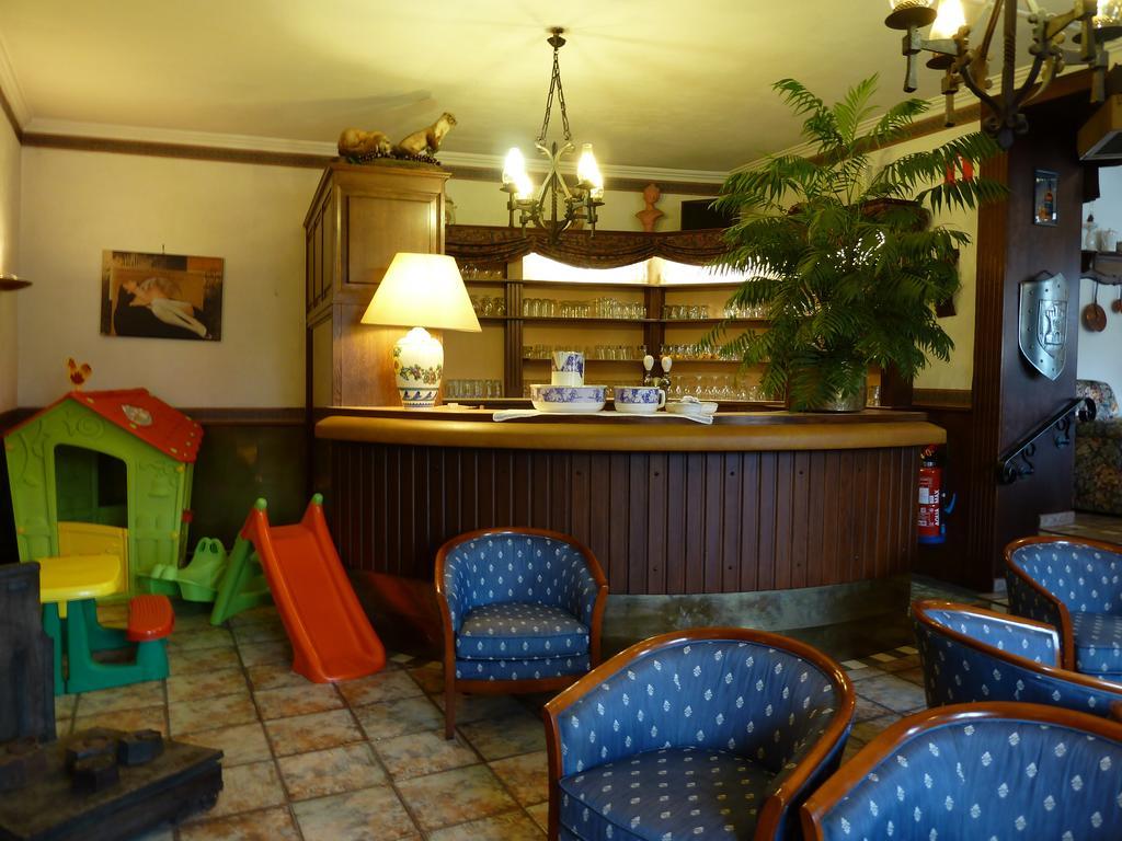 Auberge D'Alsace Hotel De France Bouillon Dış mekan fotoğraf