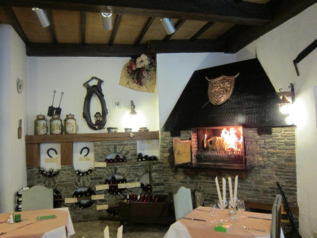 Auberge D'Alsace Hotel De France Bouillon Dış mekan fotoğraf